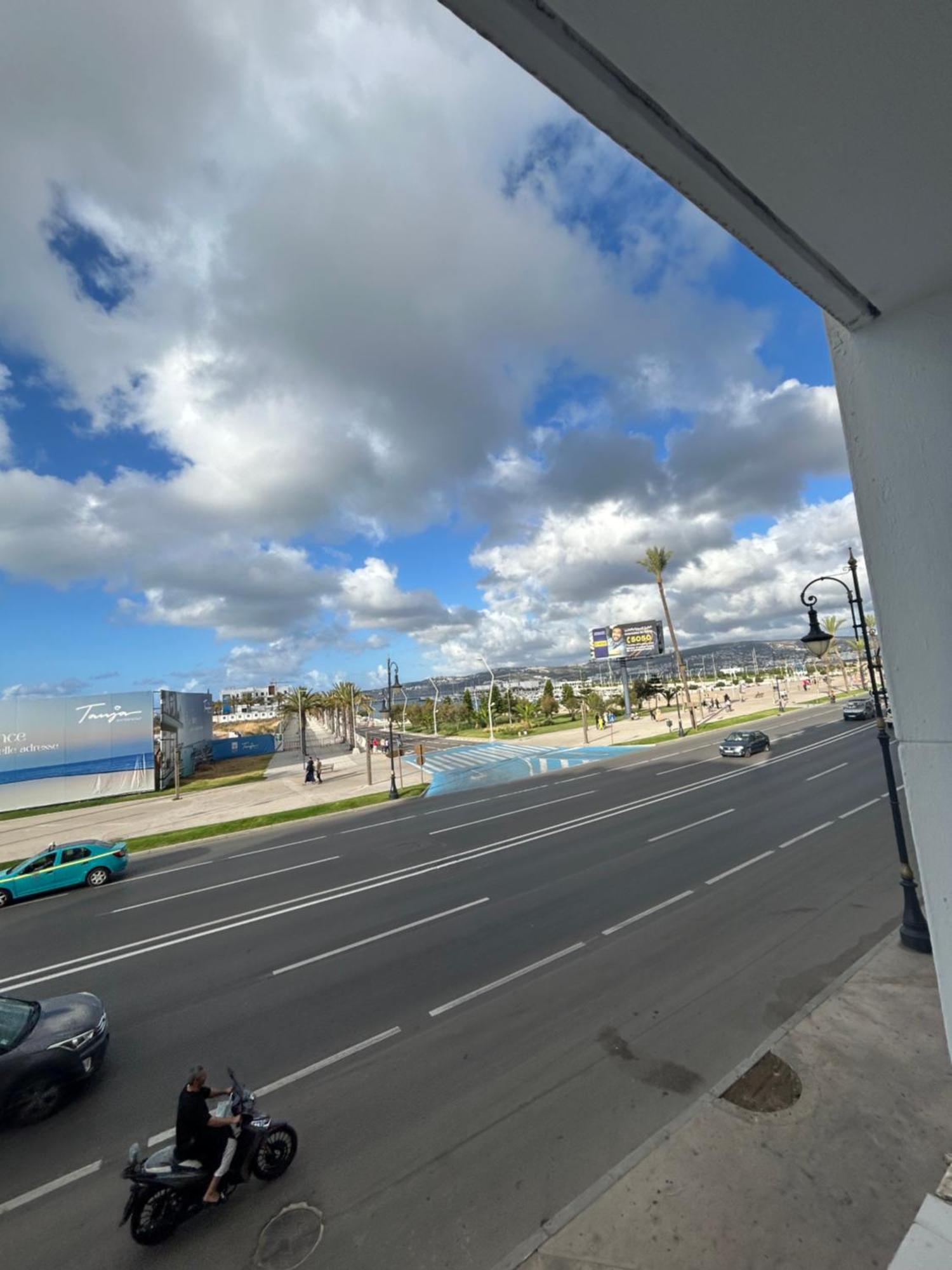 Splendide Studio Haut Standing En Face De La Marina Et A 200 M Du Port De Tanger - 1 Chambre Double Exteriér fotografie